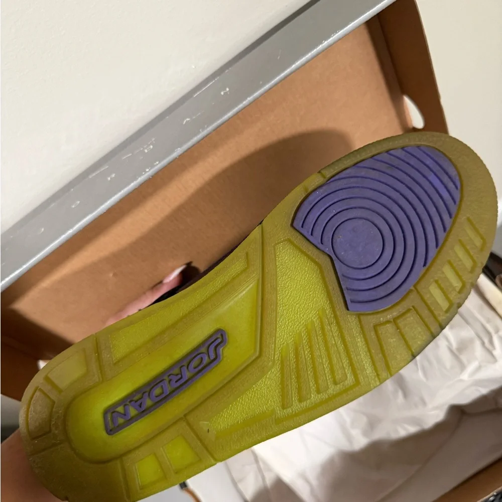 Nike Air Jordan spiz’ike “citron”Purple Lime Green size 9.5